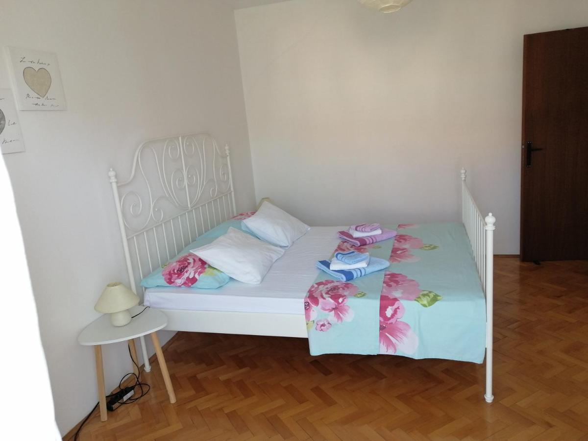Apartments Stjepic Sukošan Zewnętrze zdjęcie
