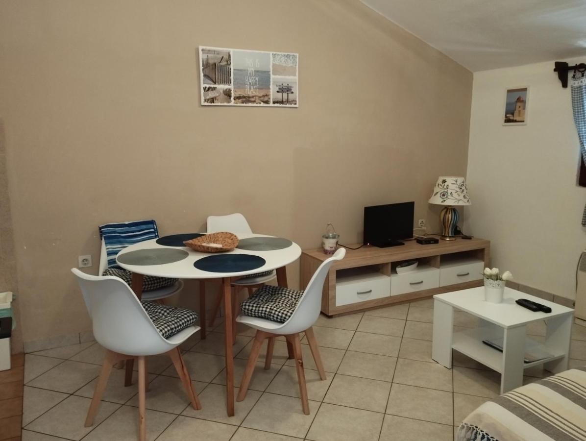 Apartments Stjepic Sukošan Zewnętrze zdjęcie