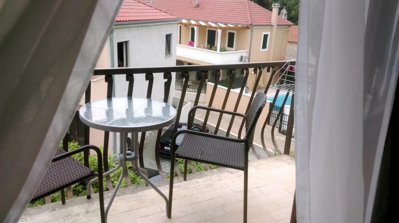 Apartments Stjepic Sukošan Zewnętrze zdjęcie